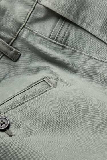 Herren - Shorts - grün