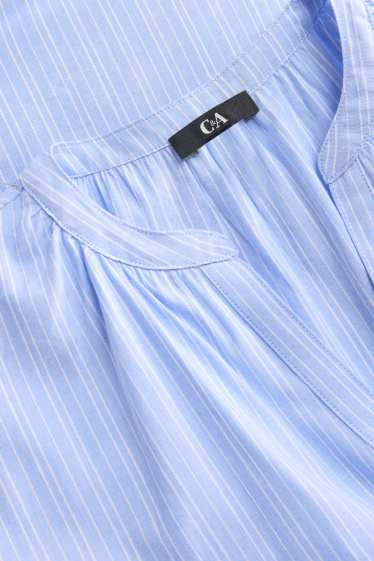 Femei - Bluză cu decolteu în V - cu dungi - albastru deschis