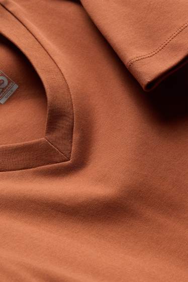 Dames - T-shirt met V-hals - slim fit - bruin