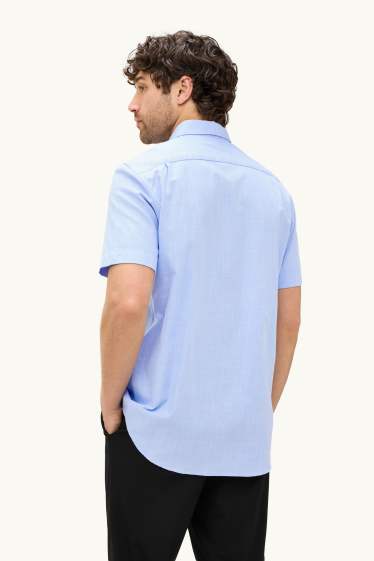 Hommes - Chemise de bureau - regular fit - col button-down - bleu
