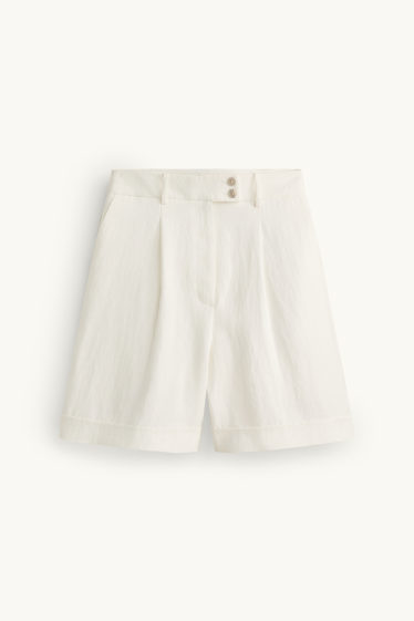 Femmes - Short - mid waist - blanc