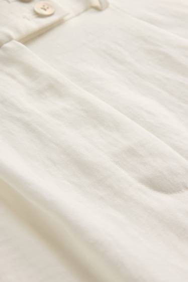 Femmes - Short - mid waist - blanc
