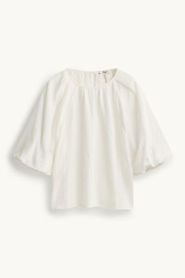 Femmes - Chemisier - finition texturée - blanc