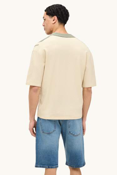 Hommes - Polo - relaxed fit - à rayures - finition texturée - vert / blanc crème