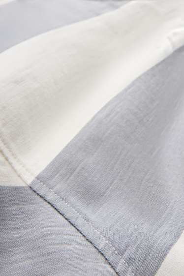 Herren - T-Shirt - Relaxed Fit - gestreift - weiss / blau