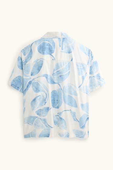 Herren - Hemd - Loose Fit - Reverskragen - gemustert - weiß / blau