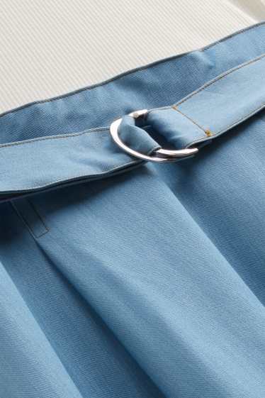 Damen - Fit & Flare Kleid mit Gürtel - weiß / blau