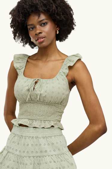 Dona - Brusa crop - brodat anglès - verd clar