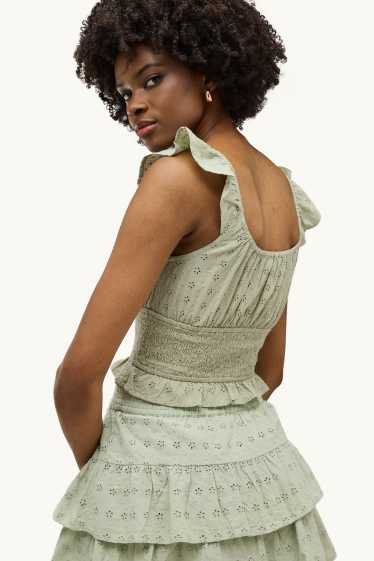 Dona - Brusa crop - brodat anglès - verd clar