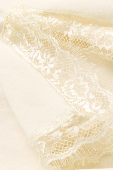 Dames - T-shirt - regular fit - crème wit