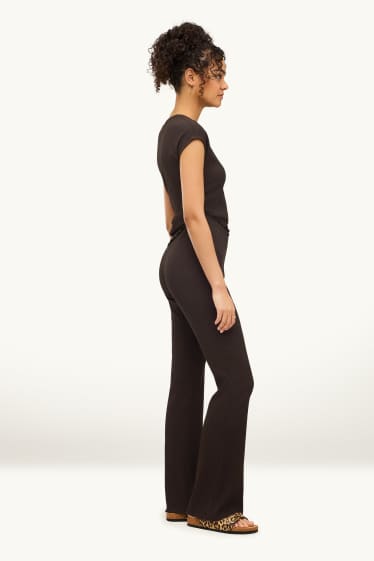 Damen - Flared Leggings - strukturiert - dunkelbraun