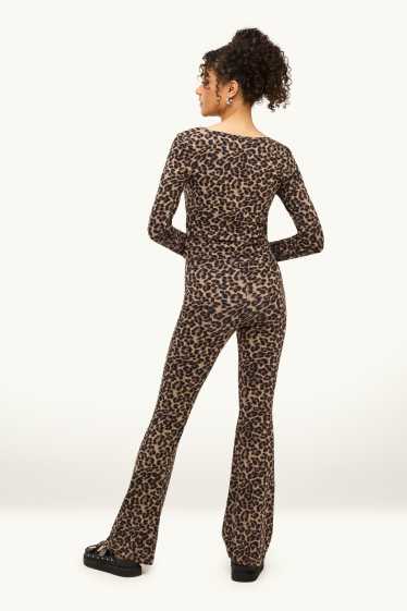 Damen - Flared Leggings - Leo-Print - braun