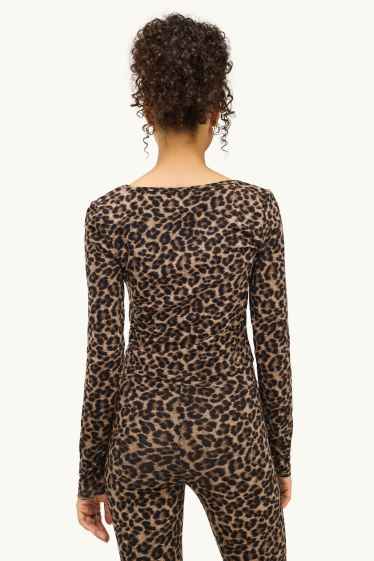 Damen - Crop Langarmshirt - Slim Fit - Leo-Print - braun