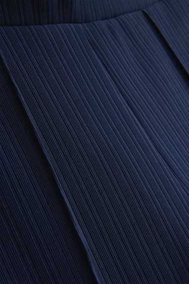 Femei - Pantaloni de stofă - talie înaltă - evazați - reiați - albastru închis