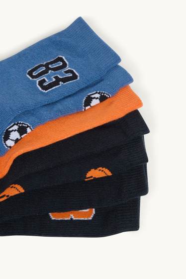 Kinderen: jongens - Set van 7 paar - voetbal en basketball - sokken met motief - blauw / zwart