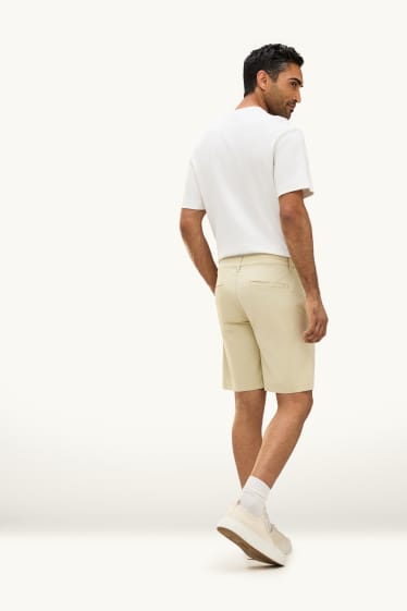 Hommes - Short - vert clair