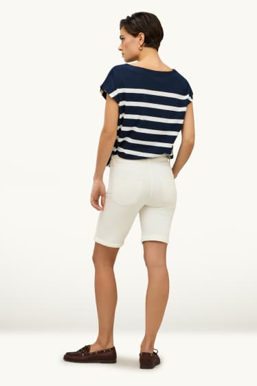 Women - Denim Bermuda shorts - white