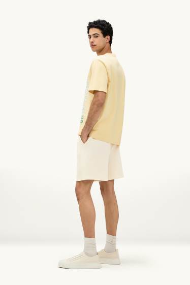 Men - Shorts - ribbed - cremewhite