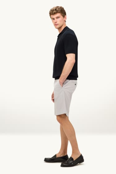 Herren - Shorts - grau