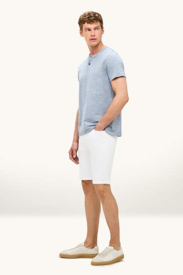 Uomo - Shorts di jeans - bianco