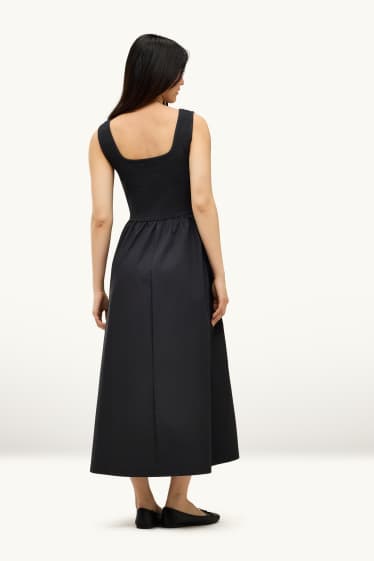 Damen - Fit & Flare Kleid - strukturiert - schwarz