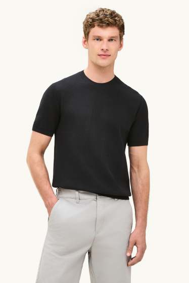 Bărbați - Pulover tricotat - mânecă scurtă - structurat - negru