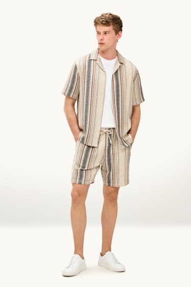 Hommes - Short en molleton - à rayures - texturé - beige