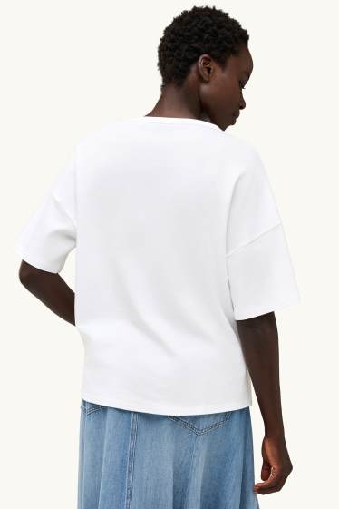 Kobiety - T-shirt - oversize - biały