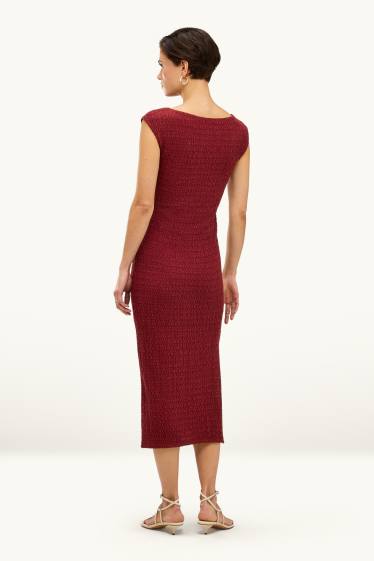 Femmes - Robe Bodycon - finition texturée - rouge foncé