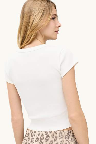 Femmes - T-shirt court - slim fit - finement côtelé - blanc