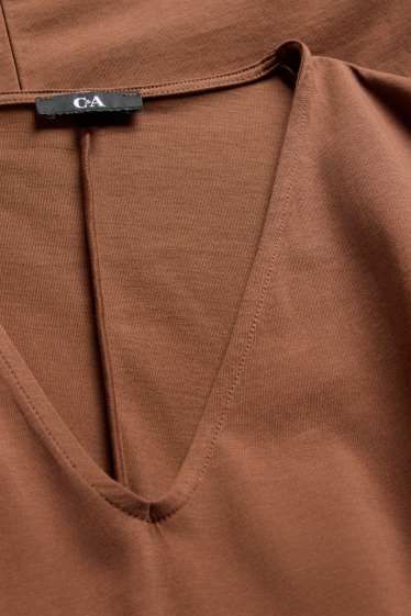 Dames - Fit & flare-jurk met V-hals en ceintuur - bruin
