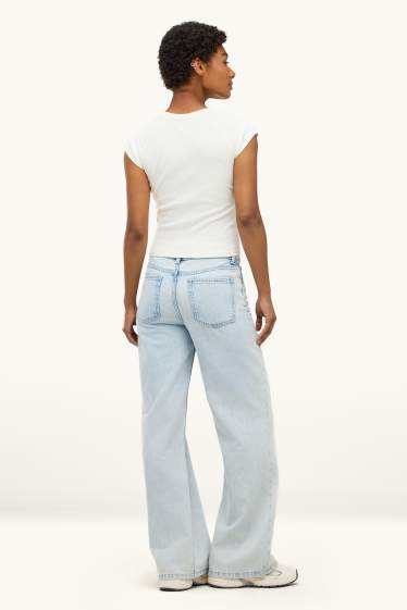 Femmes - Wide leg jean - low waist - bleu clair