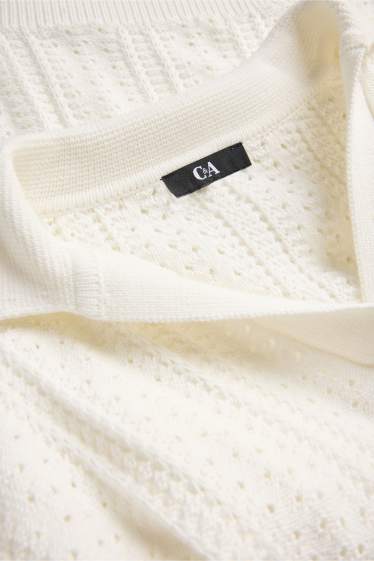 Femmes - Pull en maille - manches courtes - finition texturée - blanc