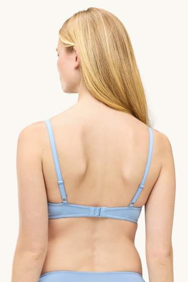 Dames - BH met beugels - DEMI - voorgevormd - broderie Anglaise - lichtblauw