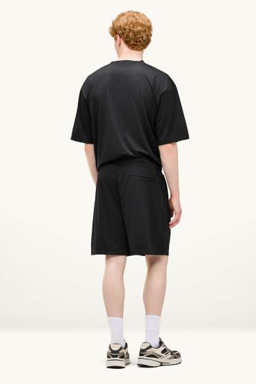 Herren - Shorts - schwarz