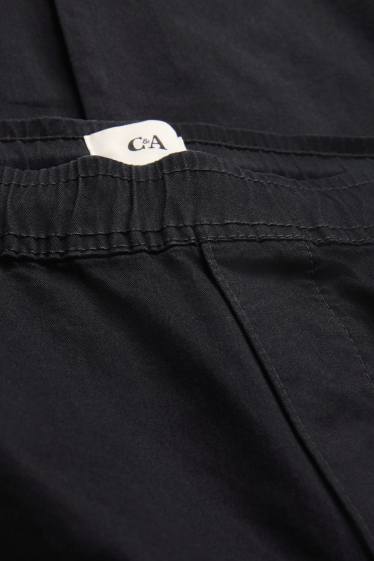 Men - Chinos - tapered fit - black