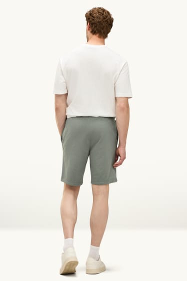 Uomo - Shorts di felpa - verde chiaro
