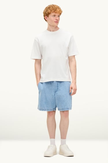 Herren - Jeans-Shorts - helljeansblau