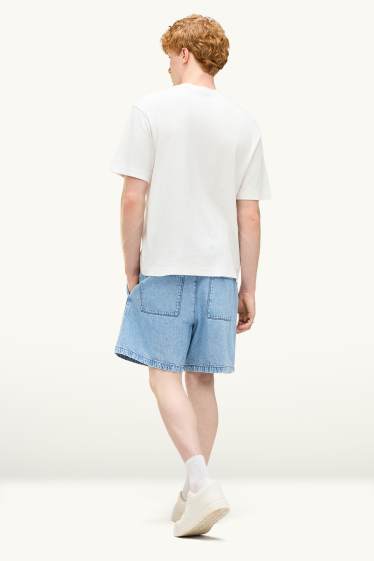 Herren - Jeans-Shorts - helljeansblau