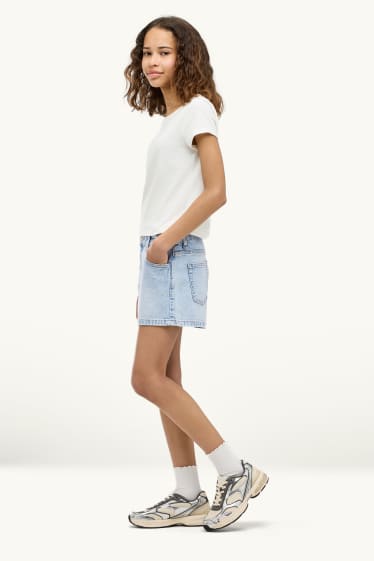 Kinder Mädchen - Jeans-Shorts mit Strasssteinen - hellblau