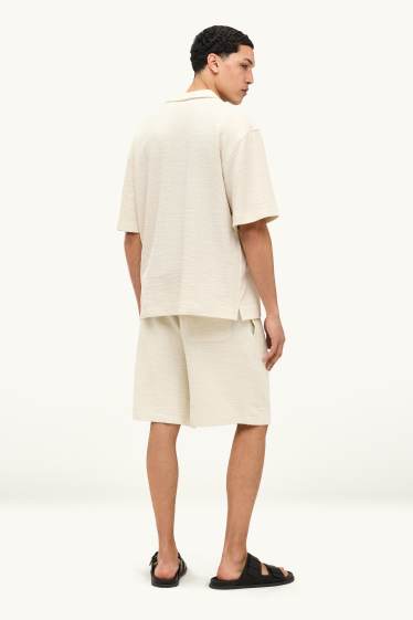 Herren - Sweatshorts - strukturiert - cremeweiss