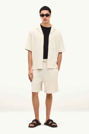 Herren - Sweatshorts - strukturiert - cremeweiss