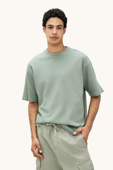 Hommes - T-shirt - Oversize - finition texturée - vert