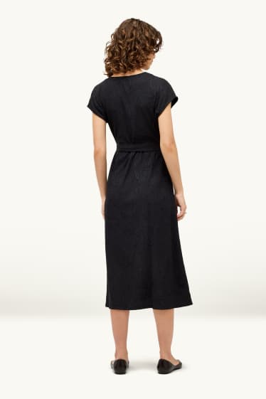Dona - Vestit fit & flare amb cinturó - de flors - texturat - negre