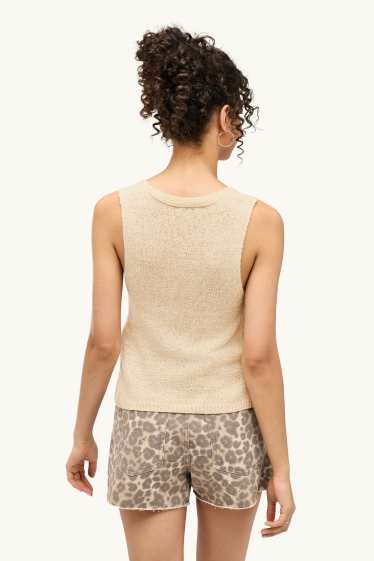 Donna - Gilet in maglia - costine fini - beige chiaro