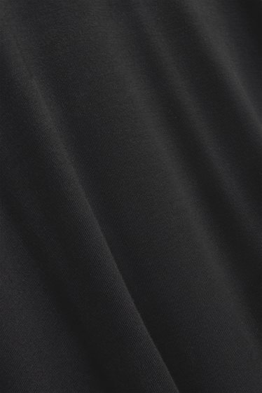 Damen - T-Shirt - Curvy Fit - schwarz
