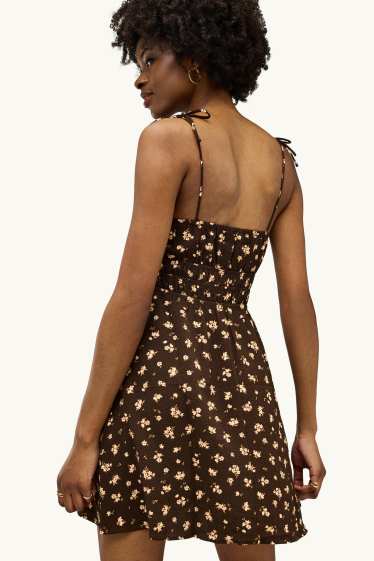 Femei - Rochie - cu flori - maro