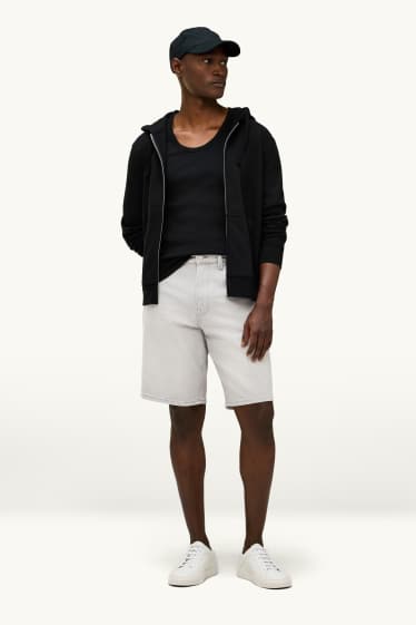 Herren - Jeans-Shorts - helljeansgrau