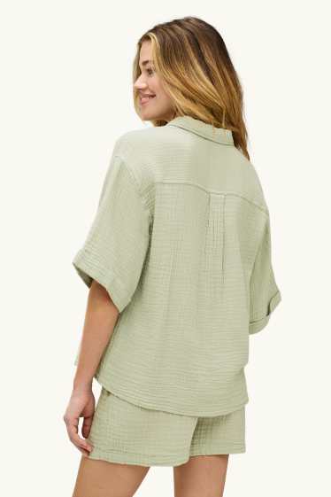 Femmes - Chemisier en mousseline - vert clair
