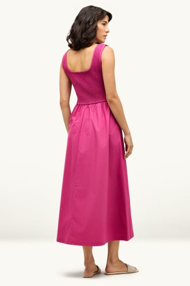 Dámské - Šaty fit & flare - s žabičkováním - růžová